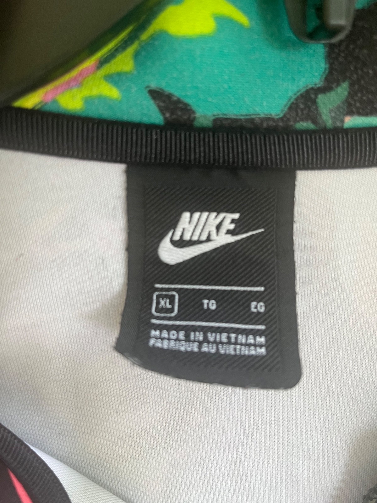 Nike Air Palm Floral Jacket XL Banned Edtion Streetwear All over Print, Men's