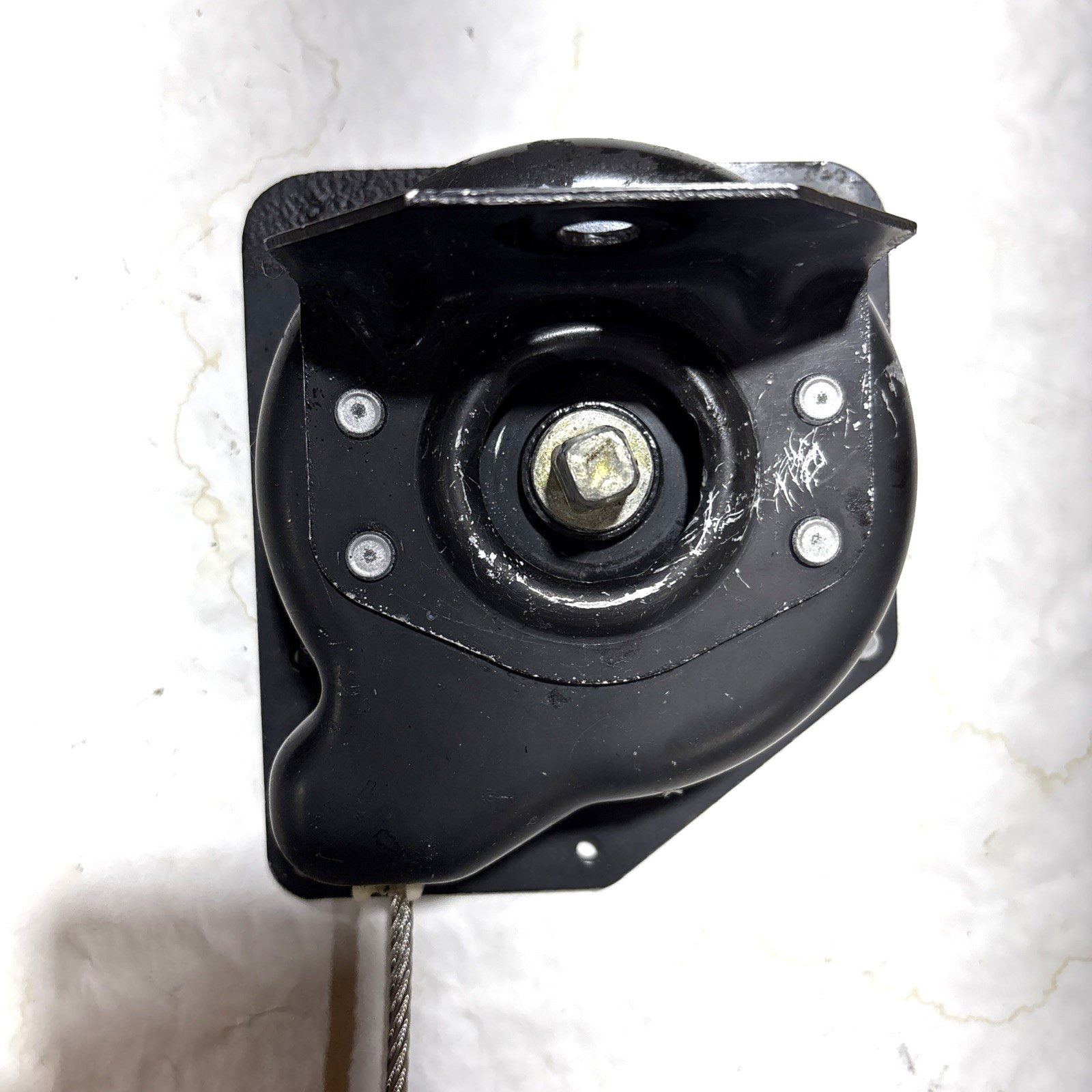 1999-2003 Chevrolet (GMC) C/K spare tire carrier assembly (GMT 800) OEM