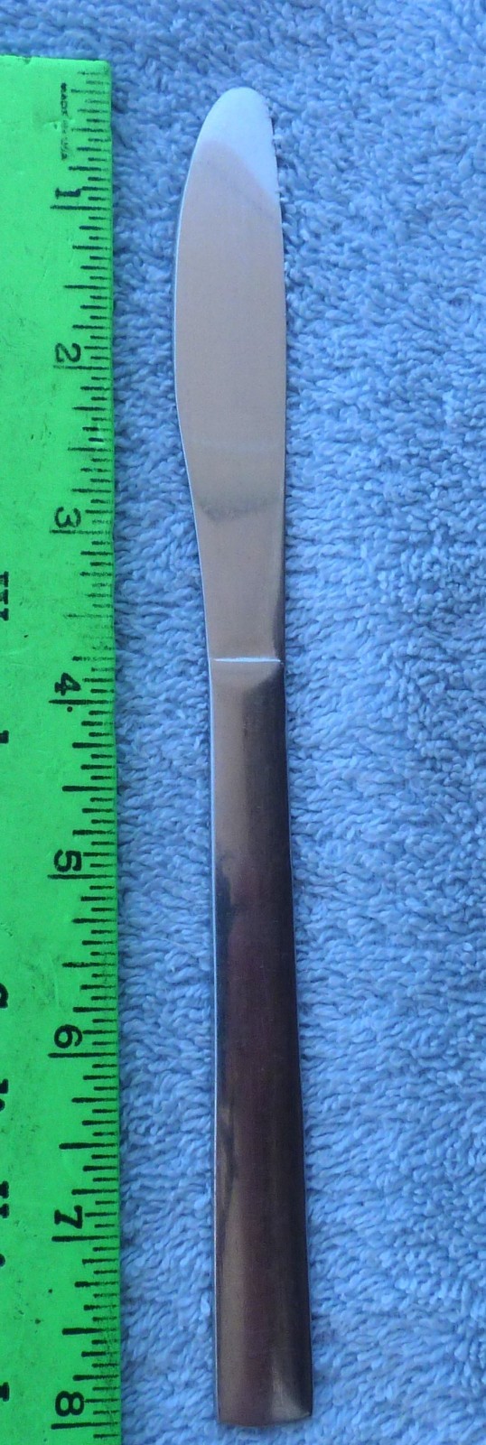 QUALITE WINDSOR Stainless Dinner Knife Glossy finish 8 inches