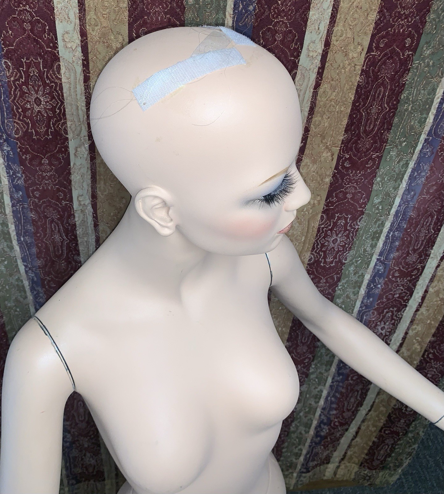 1960s FULL SIZE STORE CLOTHING DISPLAY MANNEQUIN WOMAN PLASTER? METAL STAND