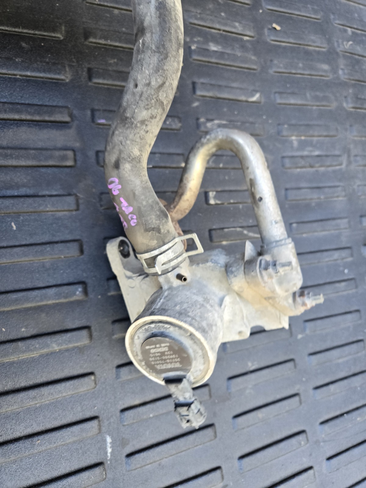 2005-2023 Toyota Tacoma 2TRFE 2.7 Liter AIR SWITCHING VALVE ASSEMBLY 25710-75010