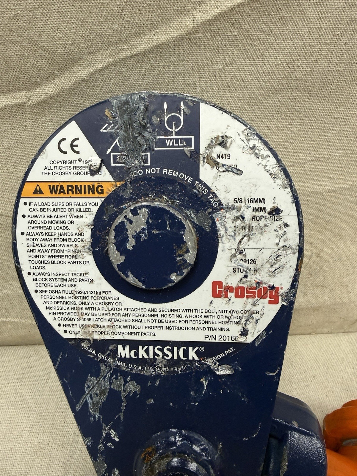 CROSBY 109126 Snatch Block Pulley W/ Shackle, 16,000 LB Working Load Limit