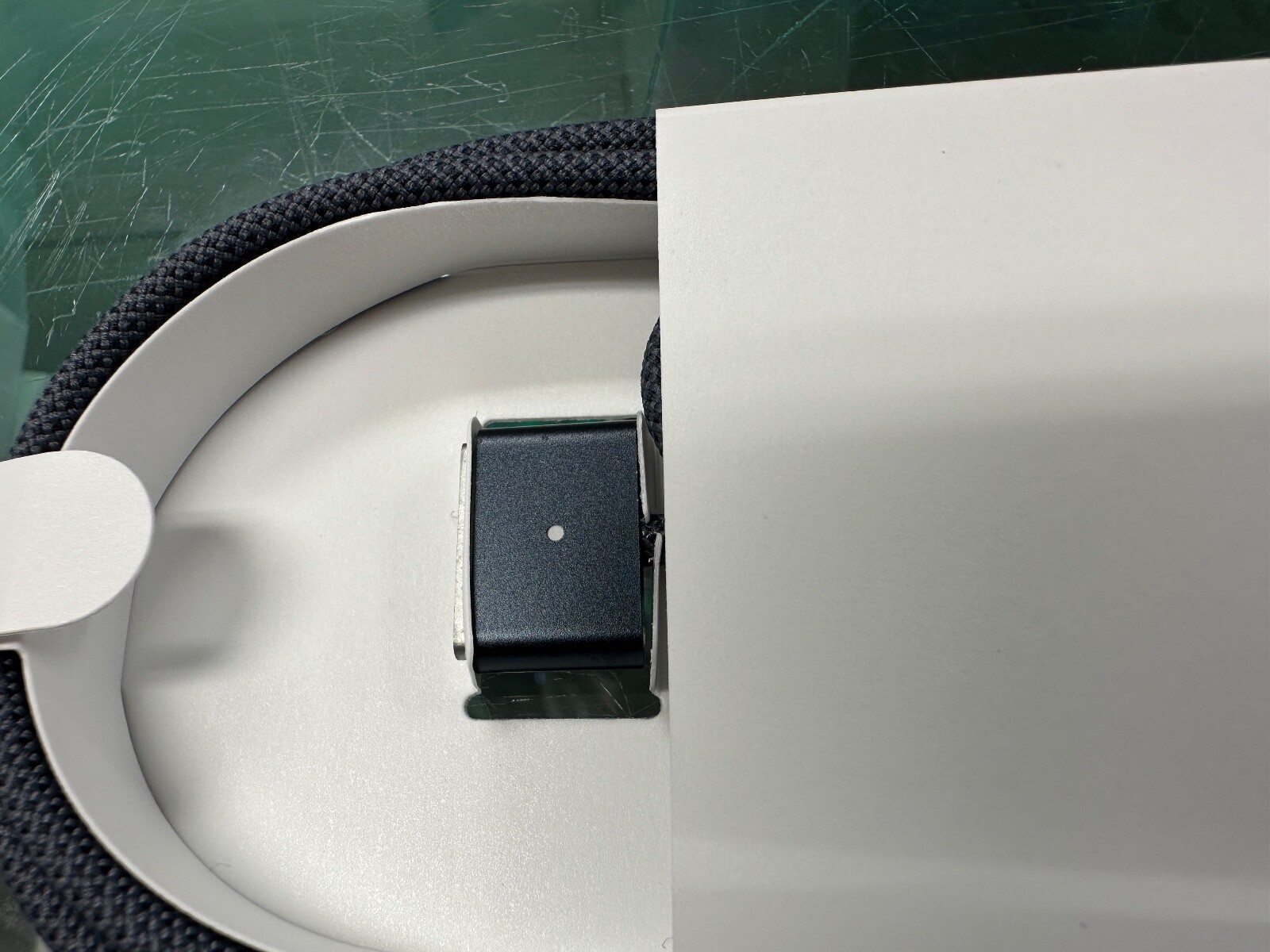 Genuine Apple USB-C to MagSafe 3 Cable (2 m) 2 Meter -Midnight- New - MPL43AM/A