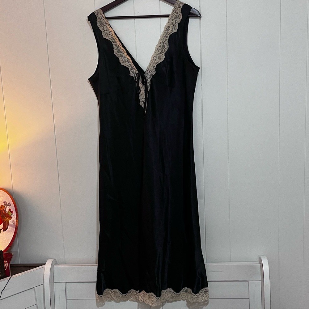 Whispers Lace Trim Slip Dress Black Lingerie Nightgown L/XL Feminine Romantic