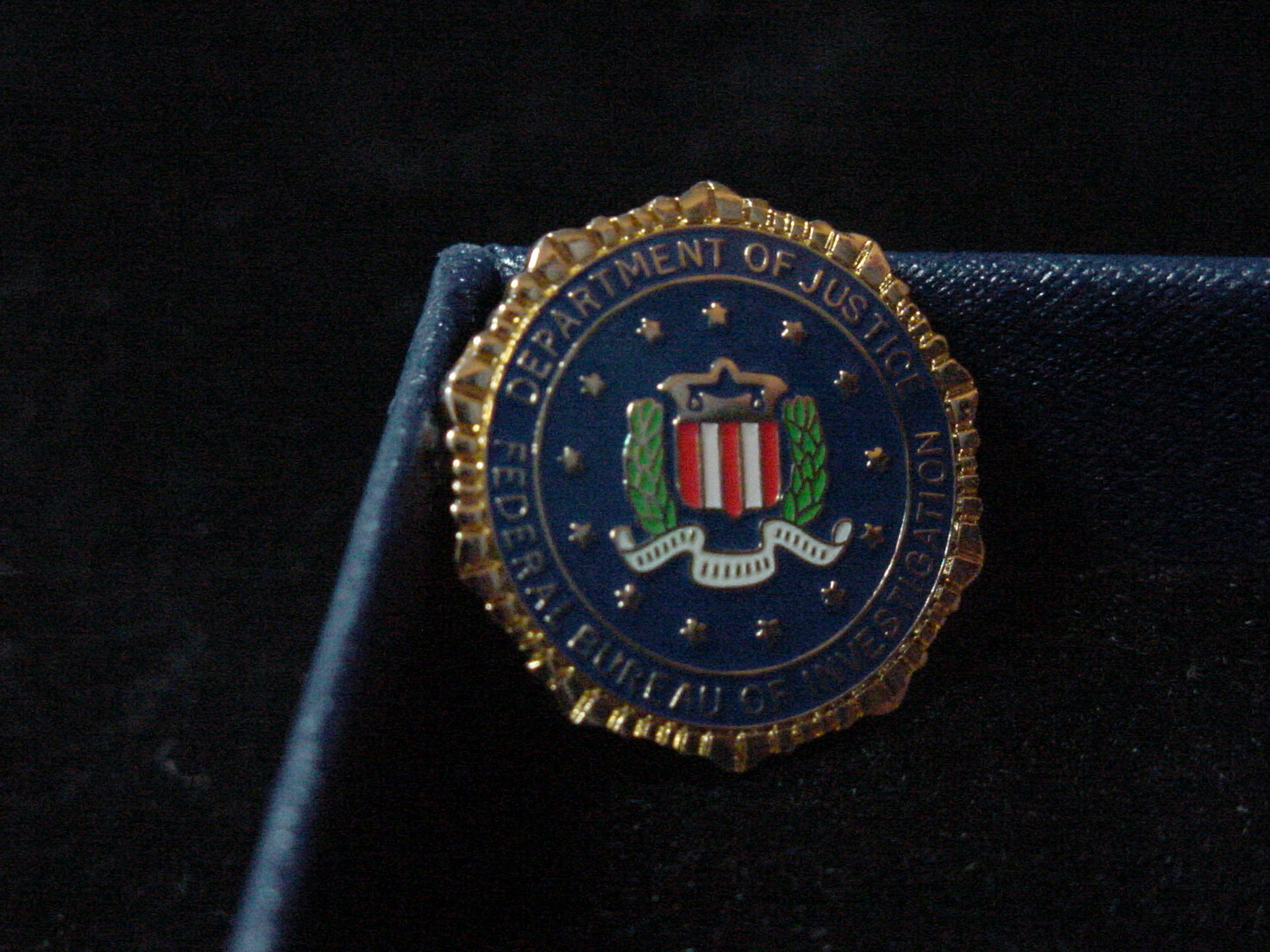 FBI Lapel Pin color seal New