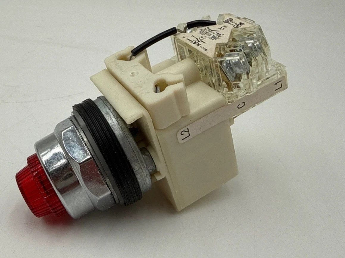 Schneider 9001KT38LRR31 Red Push To Test Pilot Light 30MM LED 120V 9001 KM38LR