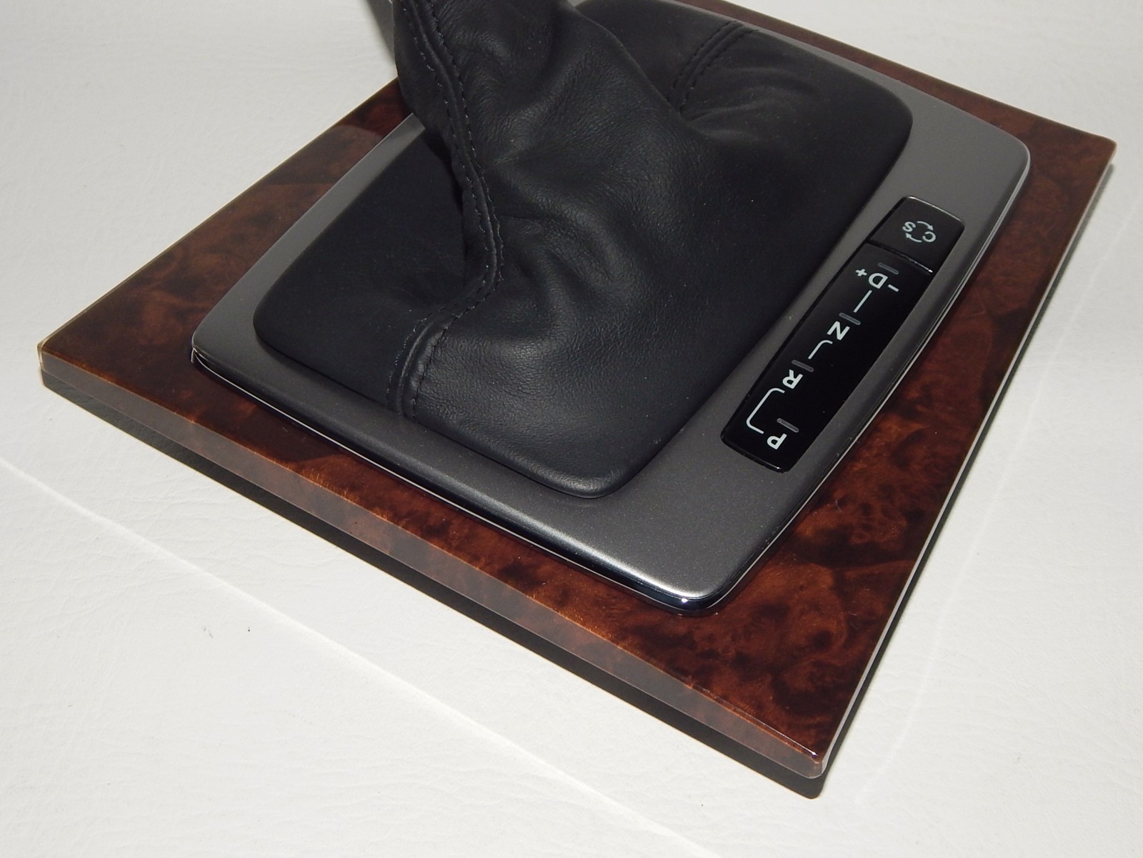 OEM 2008-2011 MERCEDES C300 Automatic Shift Knob Boot Bezel Wood Trim Shifter