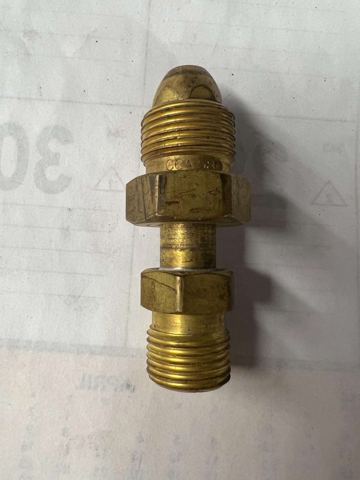 CGA-320 to CGA-580 Adapter CO2 to Argon - Superior A-809 / Western 806