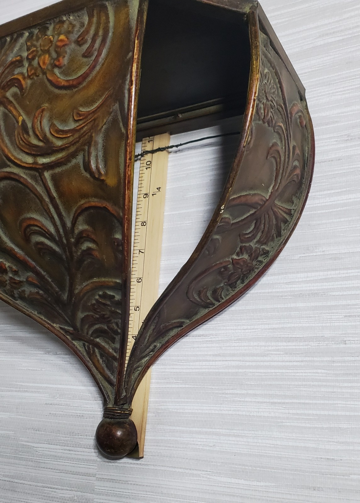 Large Ornate Tuscan Style Metal Wall Sconce 12" x 11" x 6"