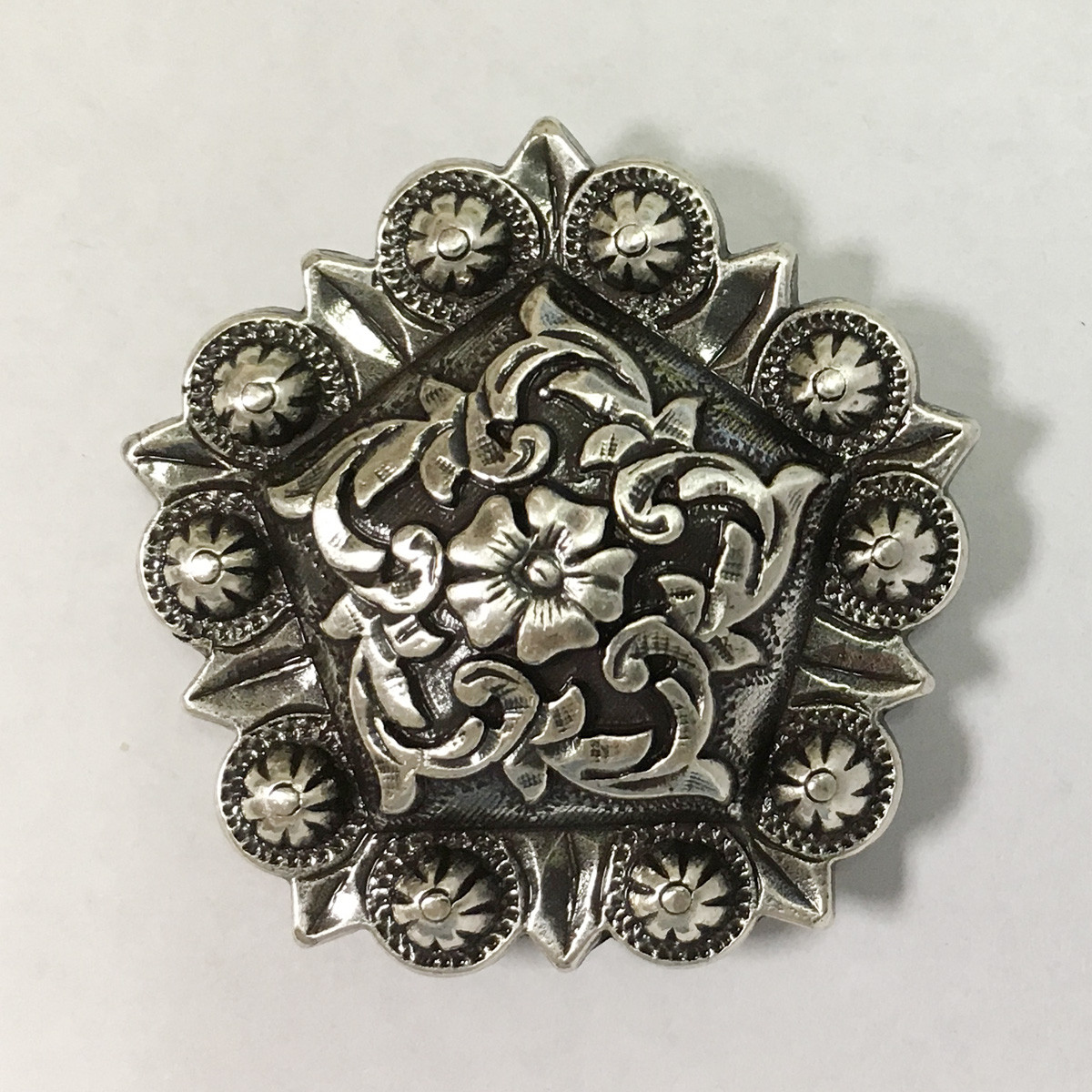 WESTERN HORSE SADDLE TACK ANTIQUE FLORAL ENGRAVED PENTAGON CONCHO screw back