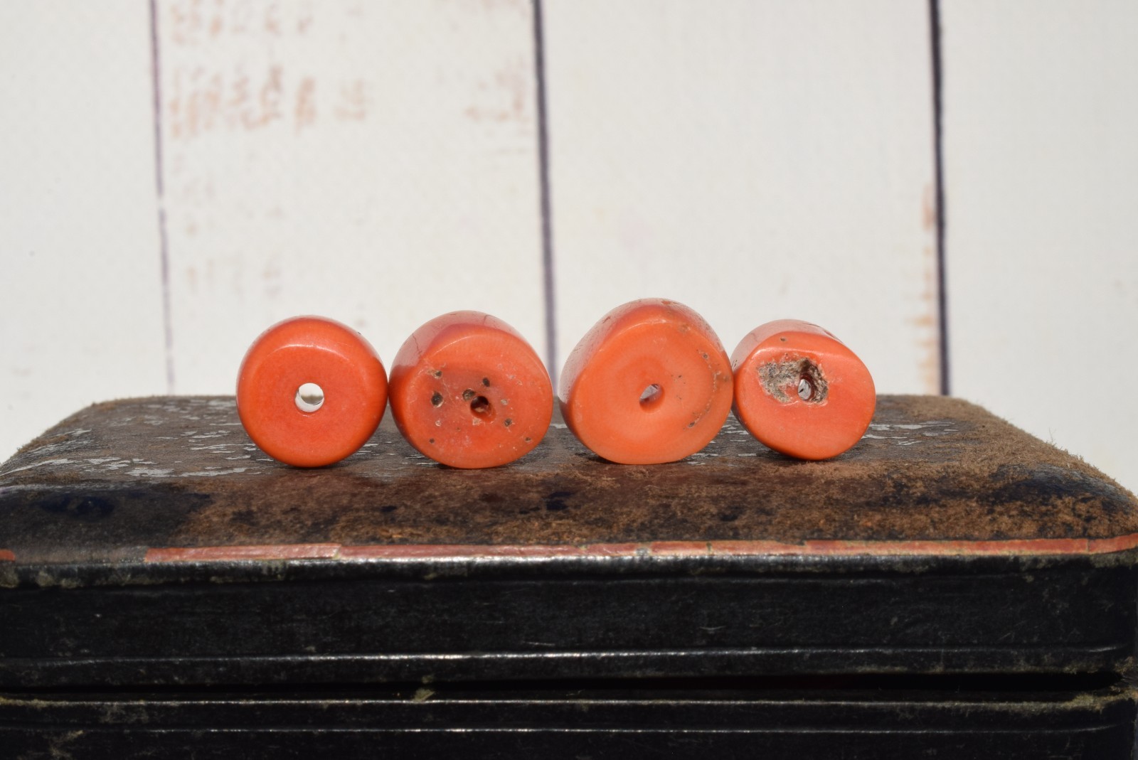 ANTIQUE UNDYED BEAD CORAL healing Mediterranean NATURAL Tibet momo Japan salmon