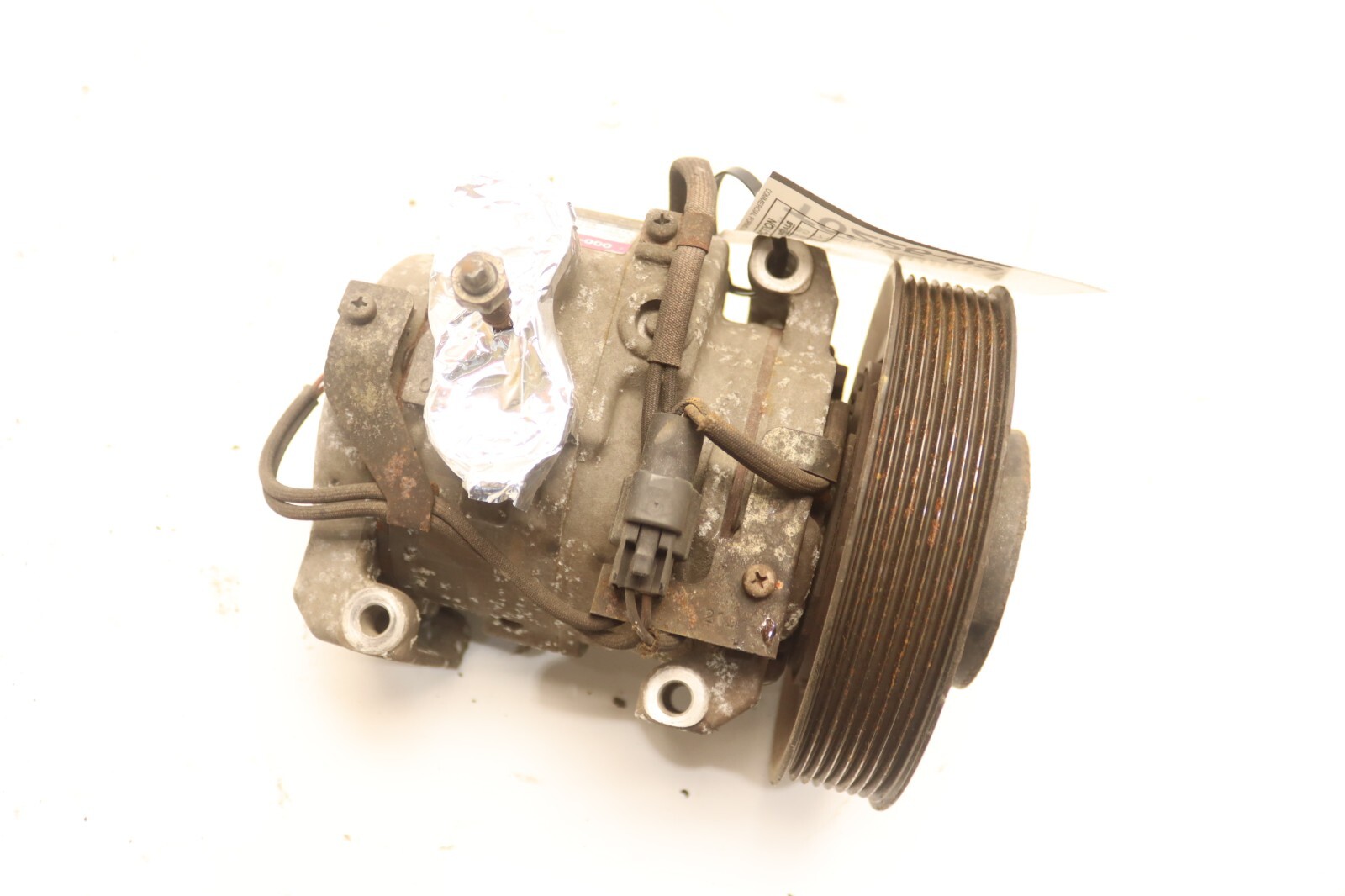 13-17 FREIGHTLINER CASCADIA EVOLUTION DD15 A/C AIR COMPRESSOR 22-65771-000 OEM