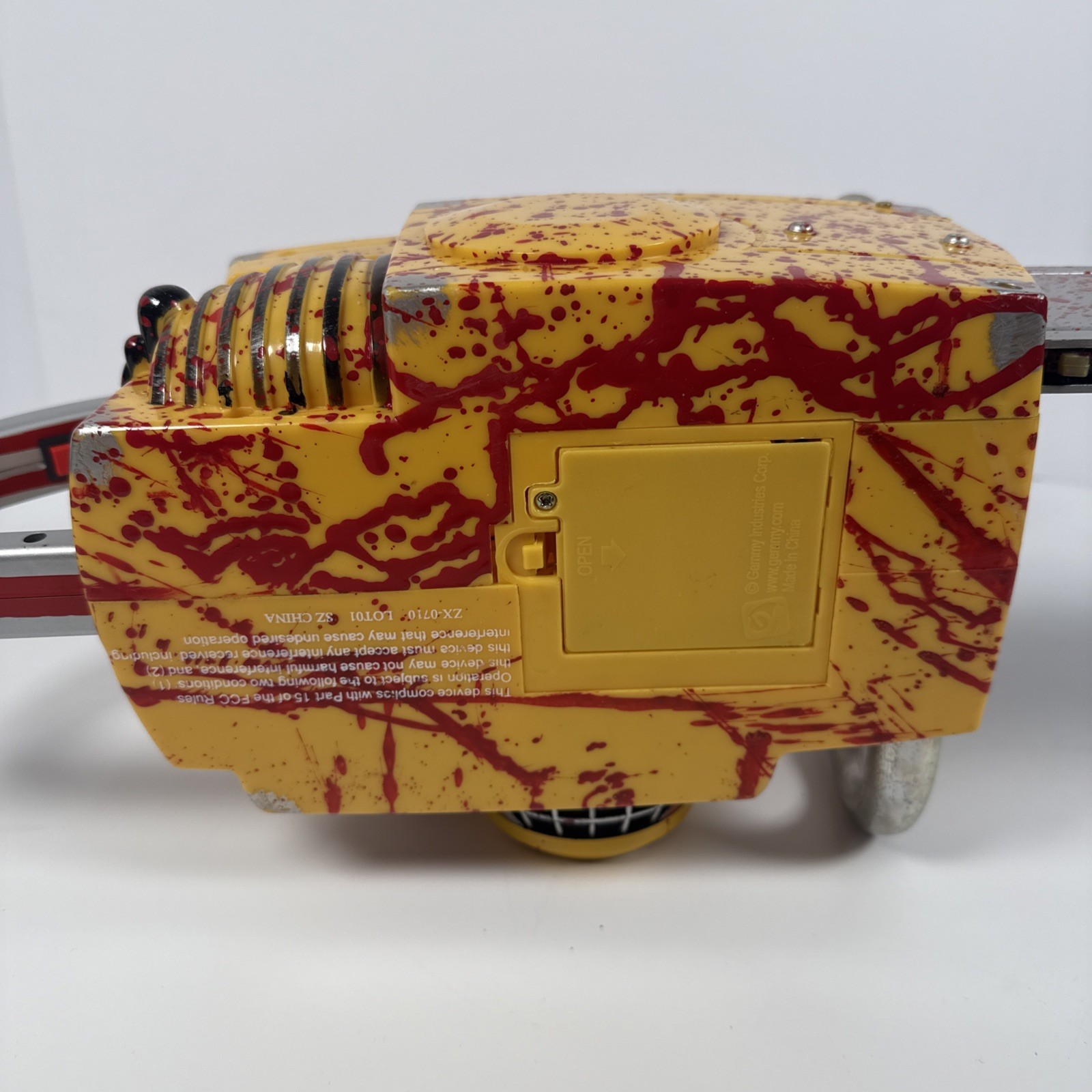 Gemmy Rubie's Leatherface Texas Chainsaw Massacre 29'' Chainsaw Prop Halloween