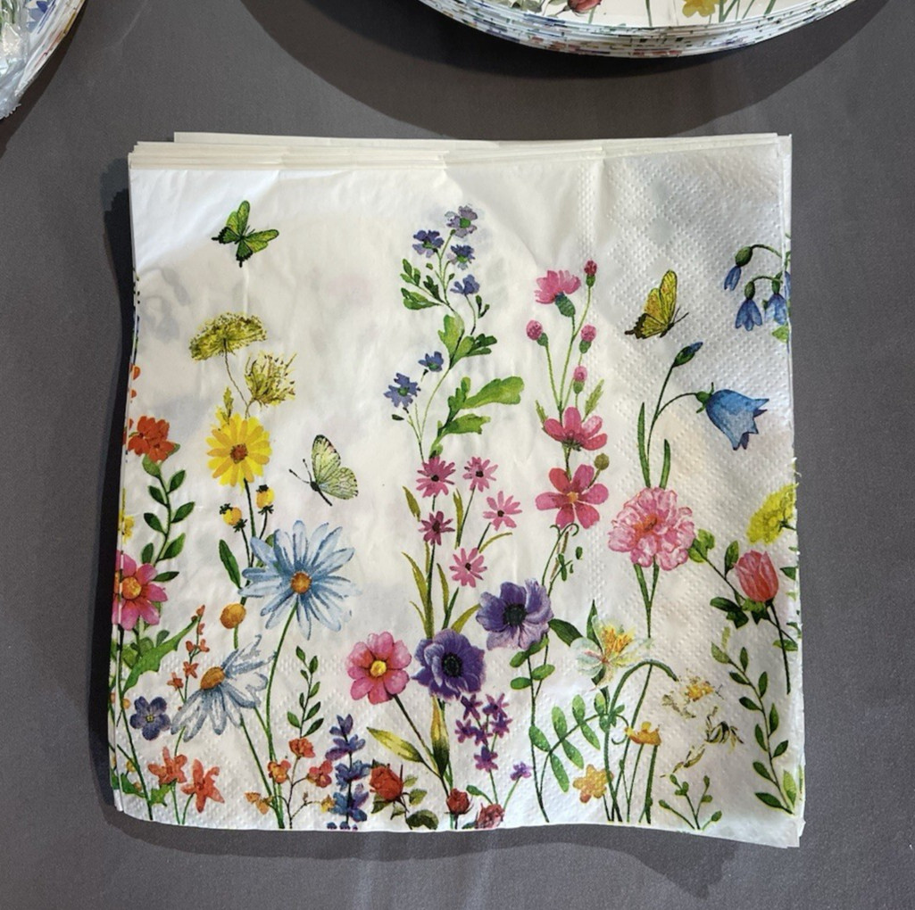 Wildflower Theme Birthday Supplies - Complete Set with 10" Plates and Napkins