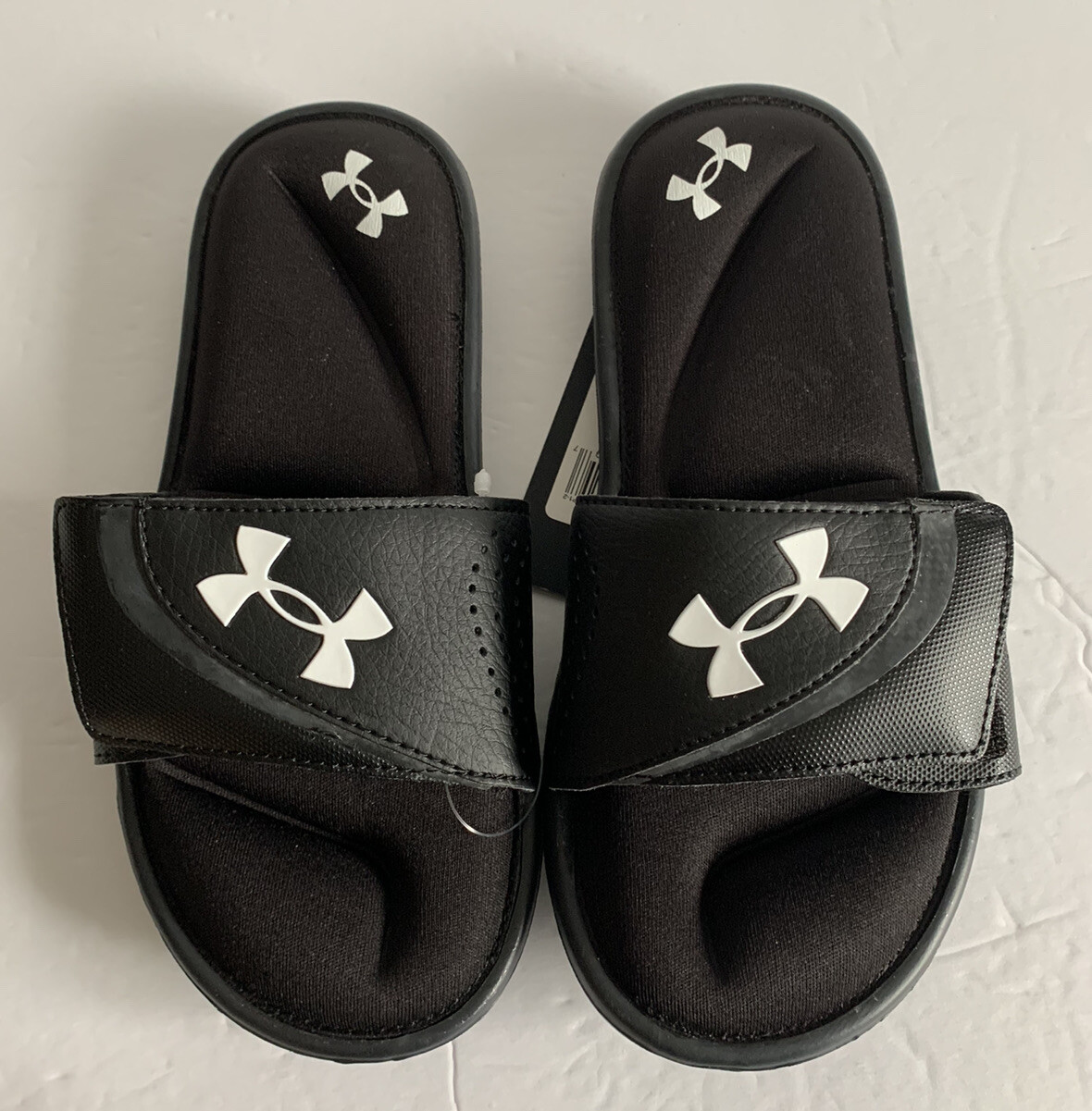 Under Armour UA B Ignite VI SL NEW w/Tags 3022728-001 Youth Black Slides Size 4