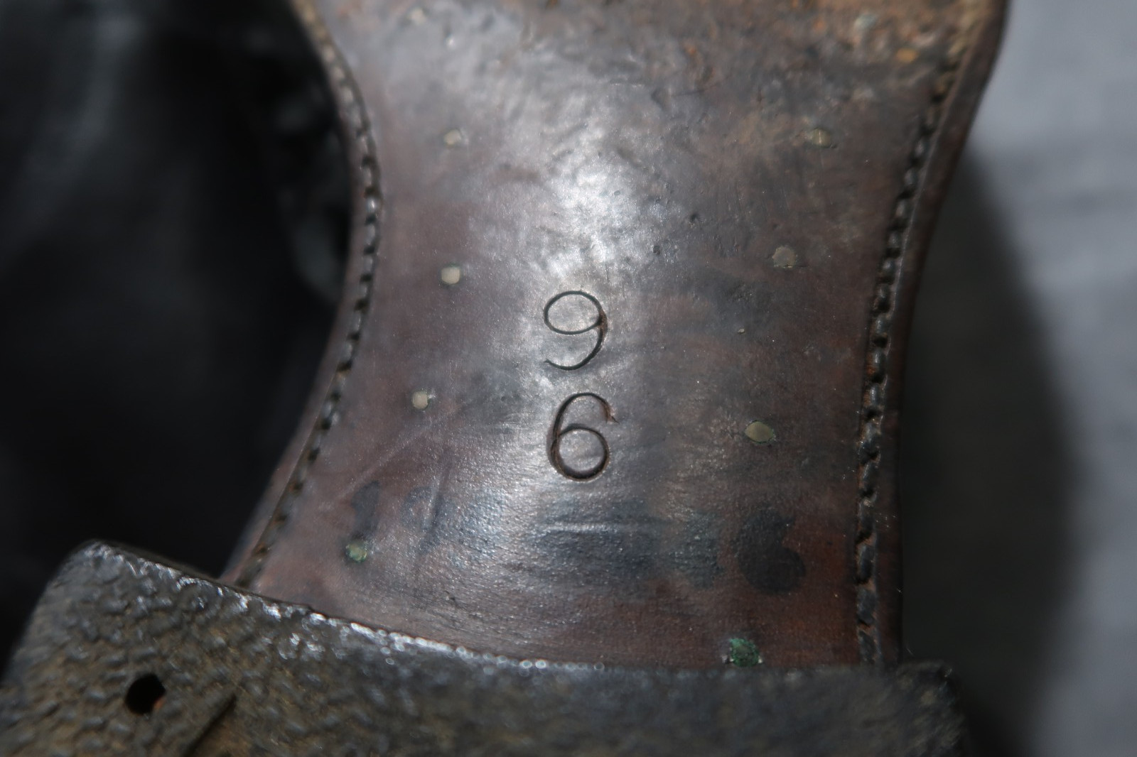 WW2 BRITISH ARMY AMMO BOOTS HOBNAILED LEATHER SOLES SIZE 9