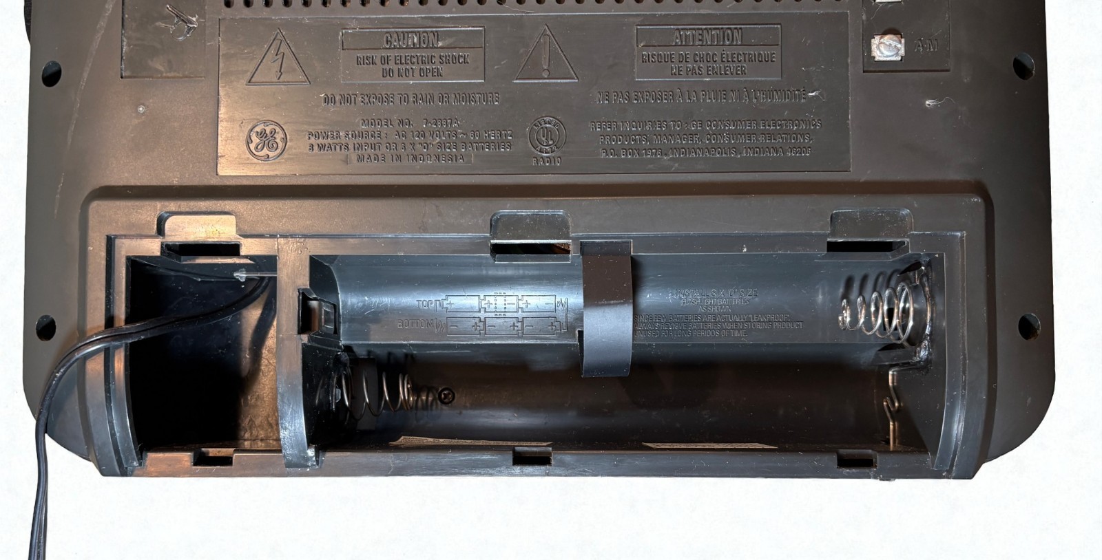 General Electric Superadio Series III 7-2887A AM/FM Works & Sounds Great