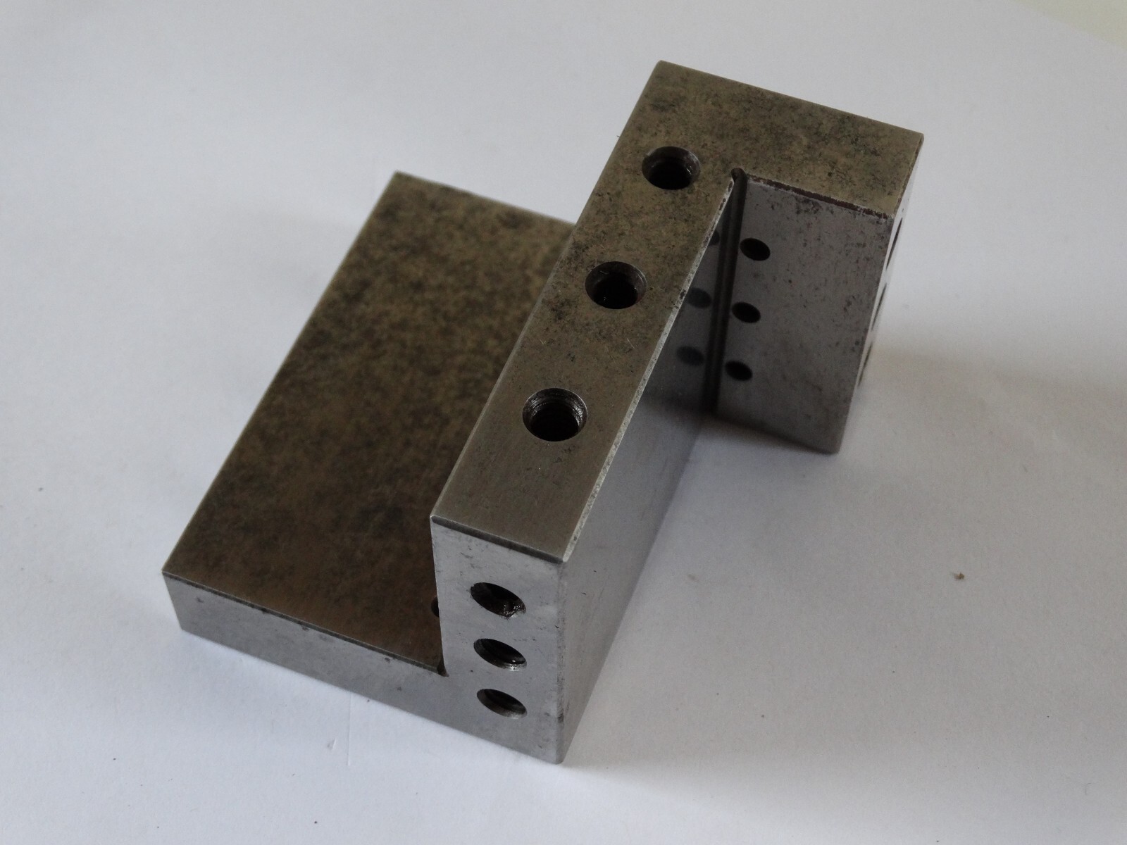 Compound Angle Plate Toolmaker Surface grind 1/4-20 tapped 2 7/8x27/8x2" db #2