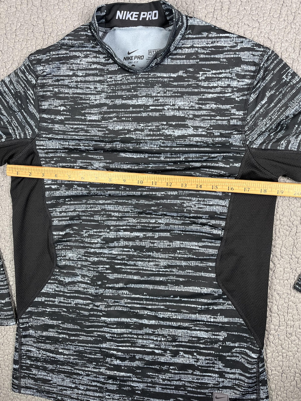 Nike Pro Dri-FIT Fitted Long Sleeve Shirt Mens Medium Athletic Training Top