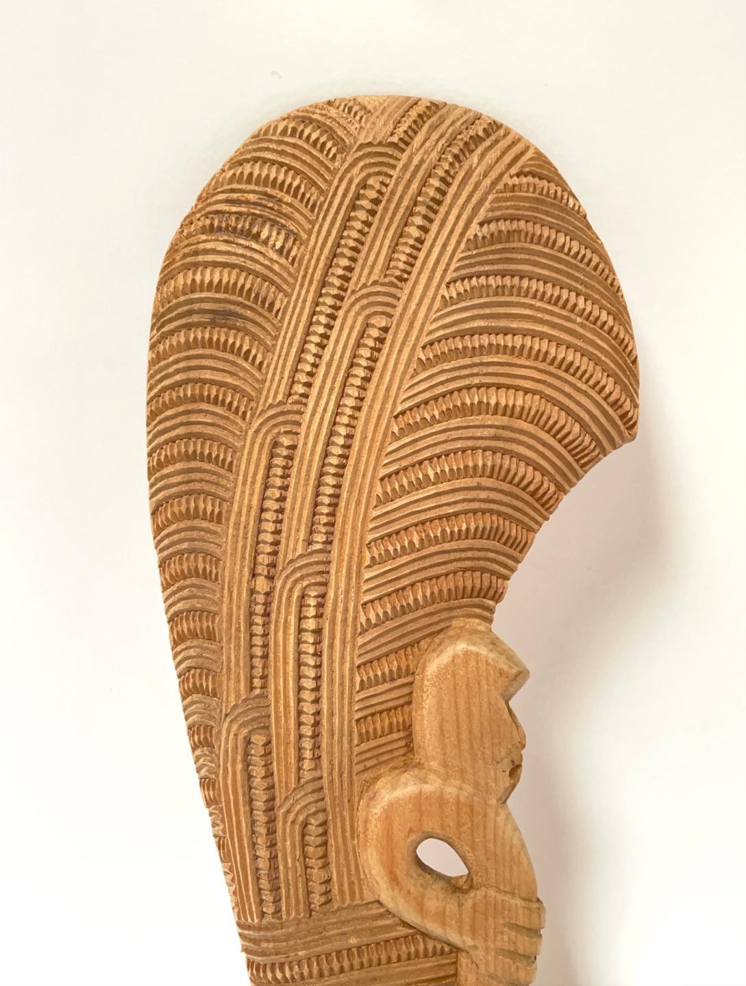 VINTAGE MAORI TIKI HANDCARVED WOODEN PATU WAR CLUB NEW ZEALAND TRIBAL ART