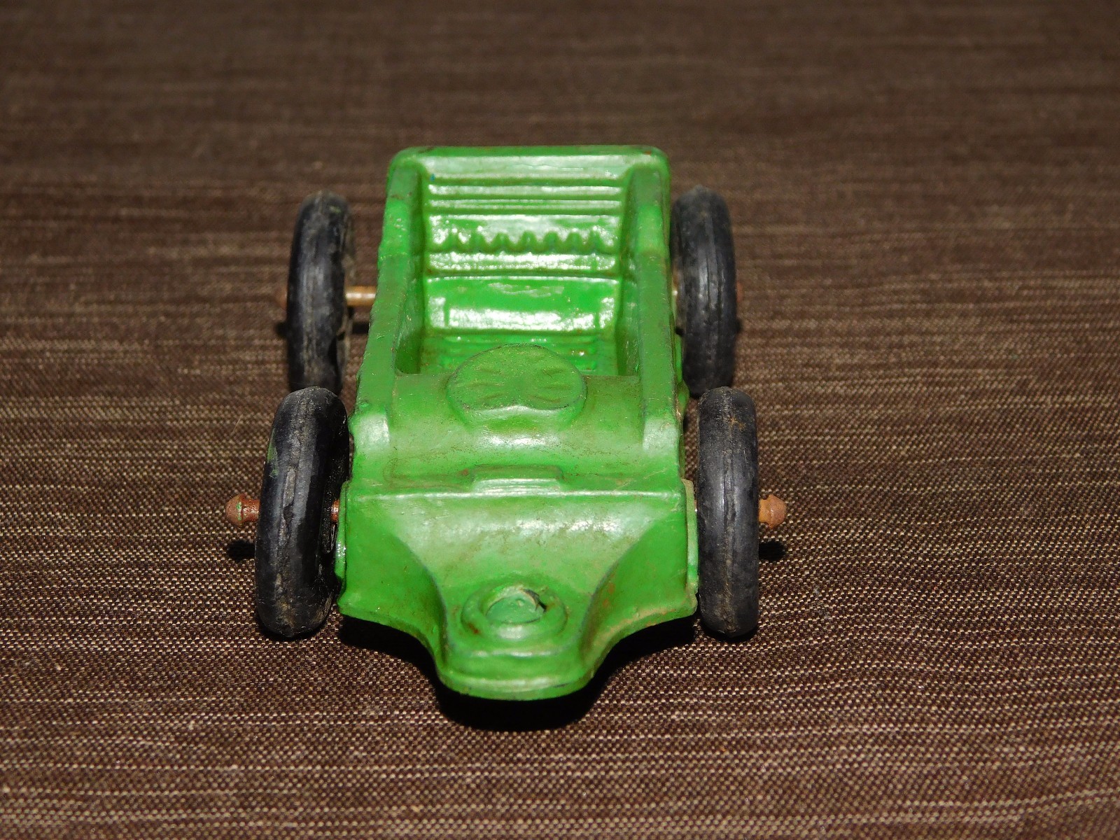 VINTAGE MADE IN USA TOY 5" LONG RUBBER PLASTIC AUBURN FARM WAGON
