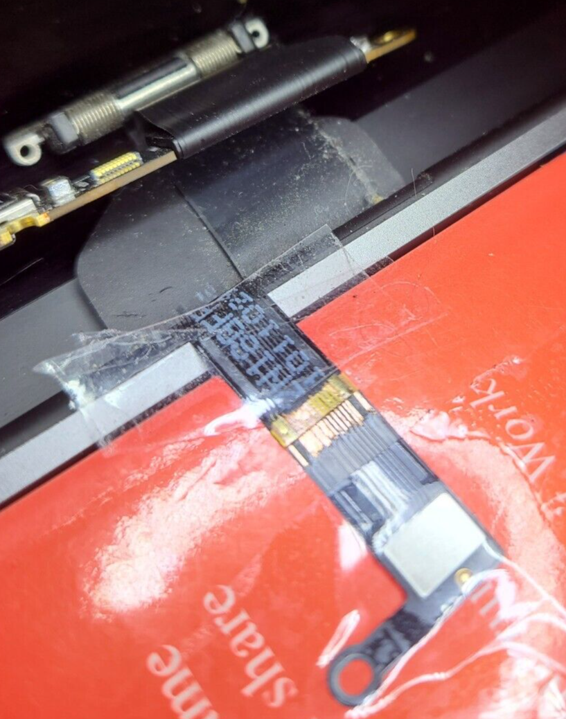 MacBook Pro A1706 A1708 A1707 Flexgate Backlight Cable Fault Repair Service