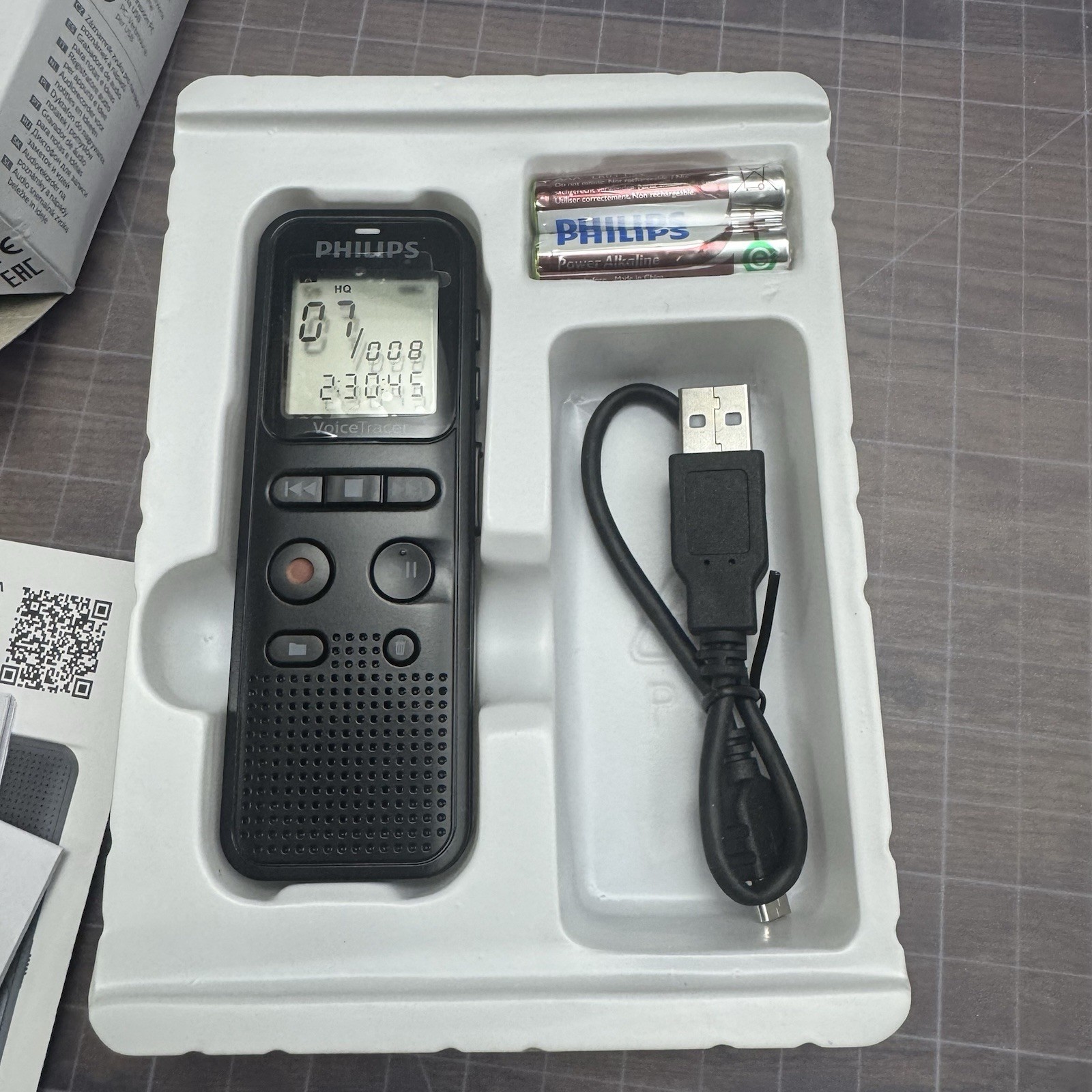 Philips Voice Tracer Audio Recorder 8mb OPEN BOX NEW Recording DVT1160