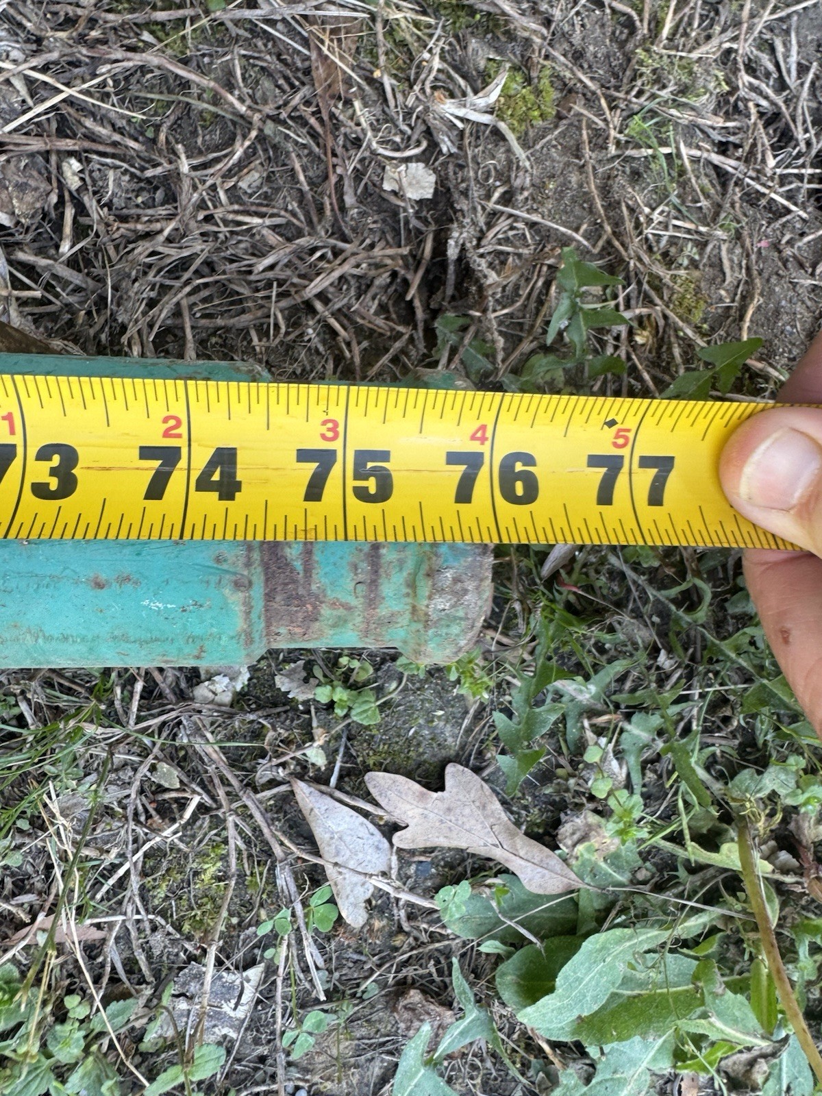 Greenlee 687 Screw-Type Reel Stands & 684 Steel Reel Stand Spindle with Grooves