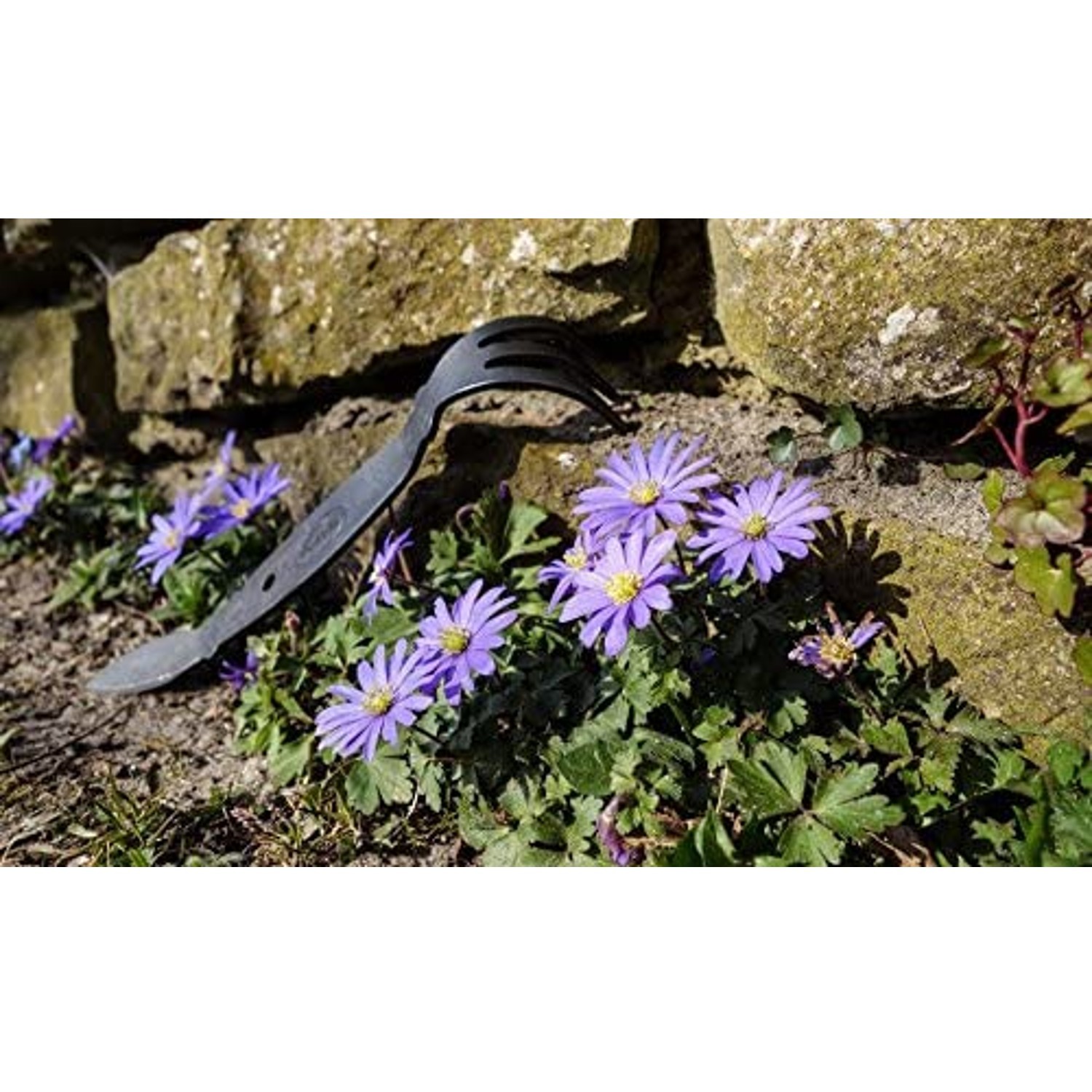 DeWit Ninja Cultivator, Aerates Soil with Boron Steel, 9.45 inches long