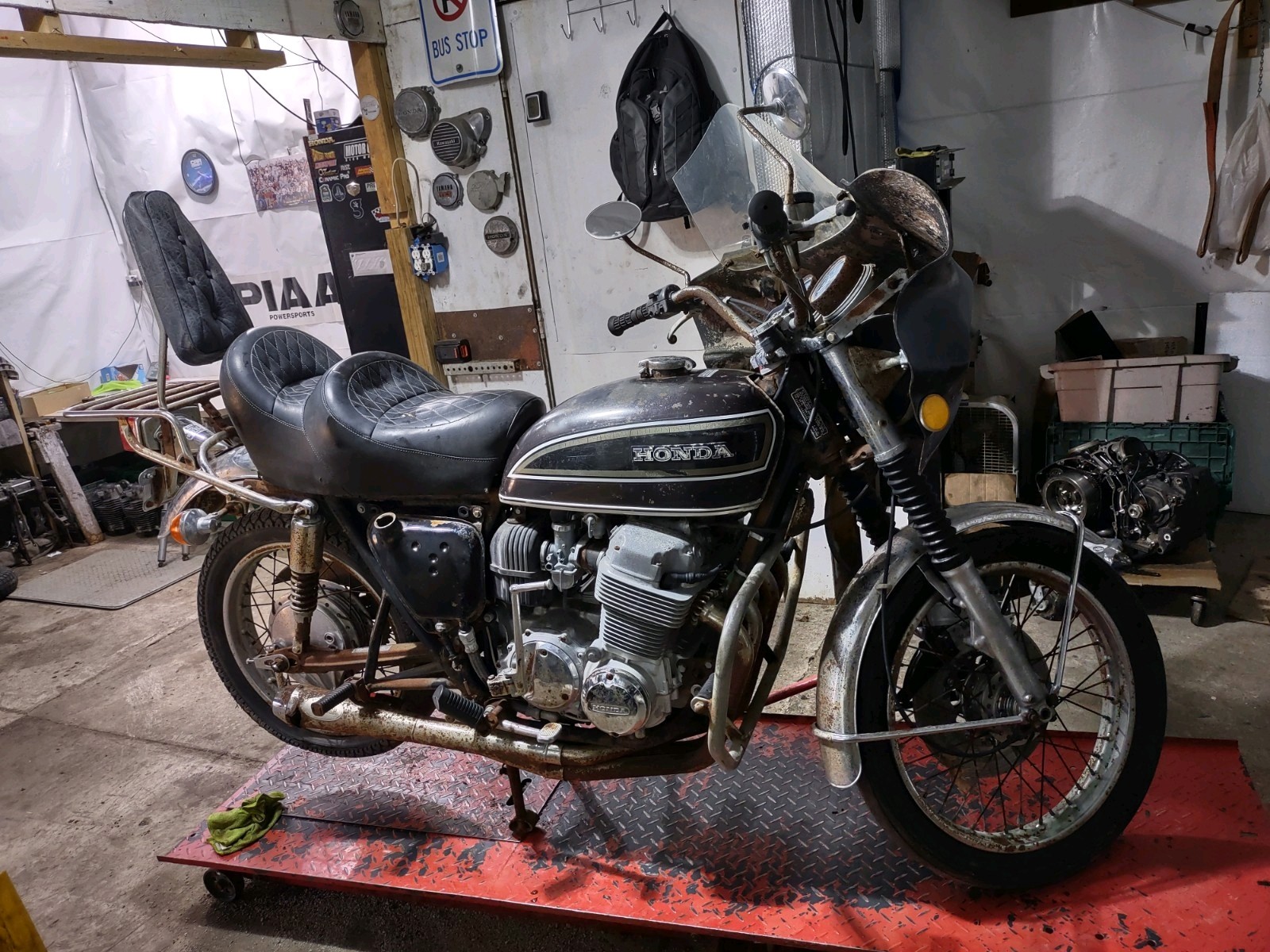 1974 Honda CB 750 CB750 Upper Engine Case Crankcase #325.2-80