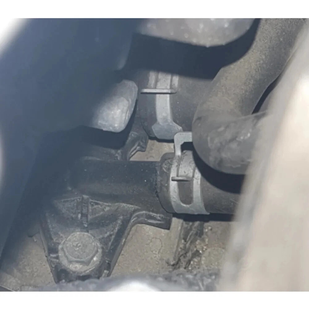 Upgraded Metal Valve Hose Connector for Subaru Forester Impreza Legacy Outback