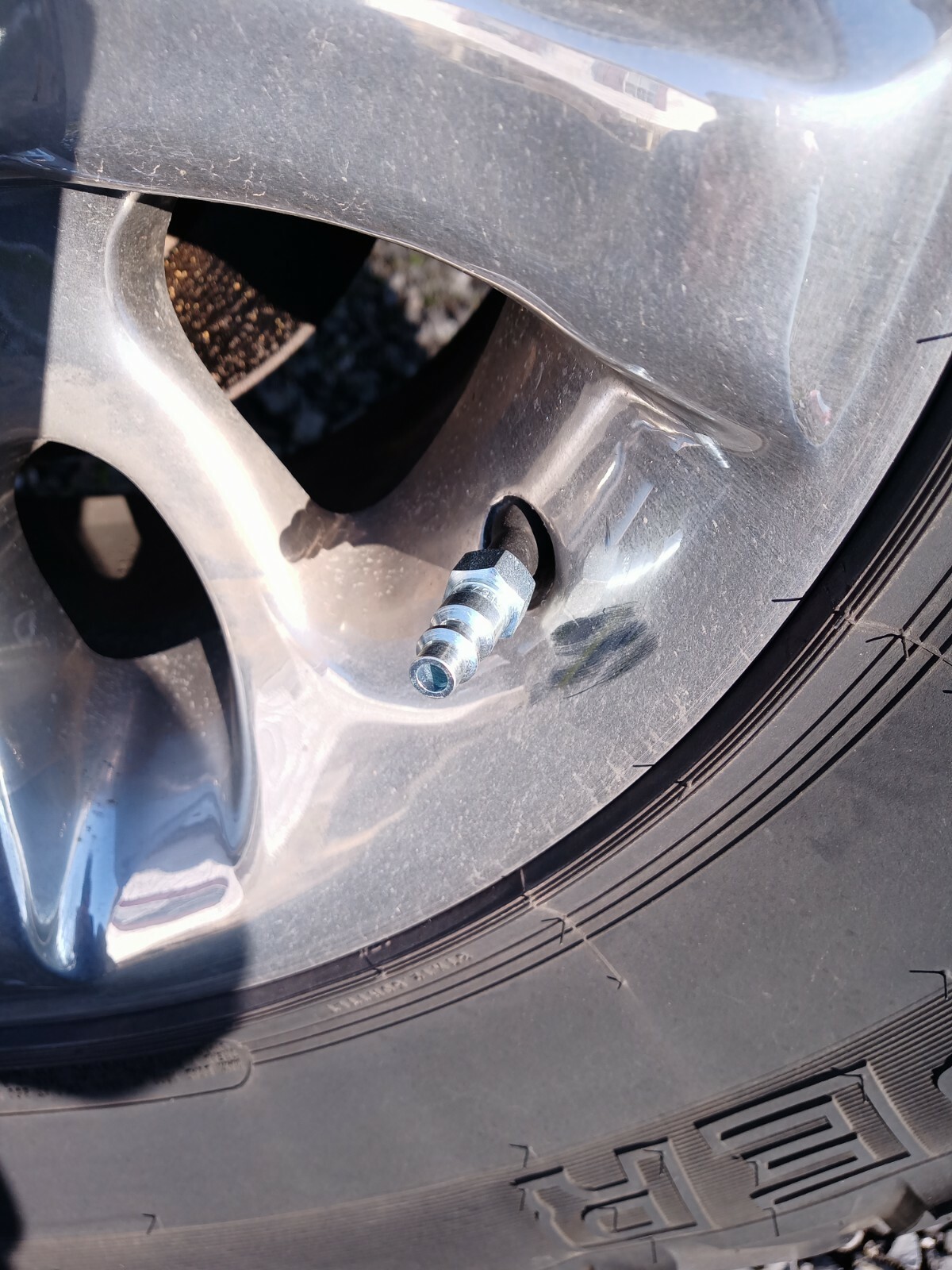 Milton Valve Stem Air Chuck Adaptor. Fast Fill for Seating Tires!