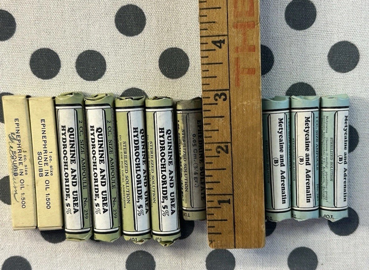 Lot of 12 Vintage Apothecary Ampoules Glass W/ Box Medicinal Collectibles Rare