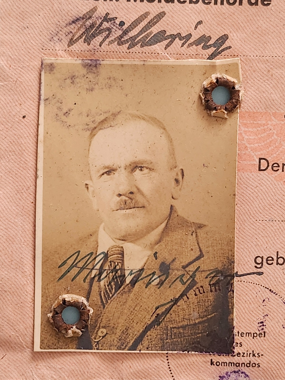 WW2 Germany. Ausmusterungsschein (Discharge Certificate)