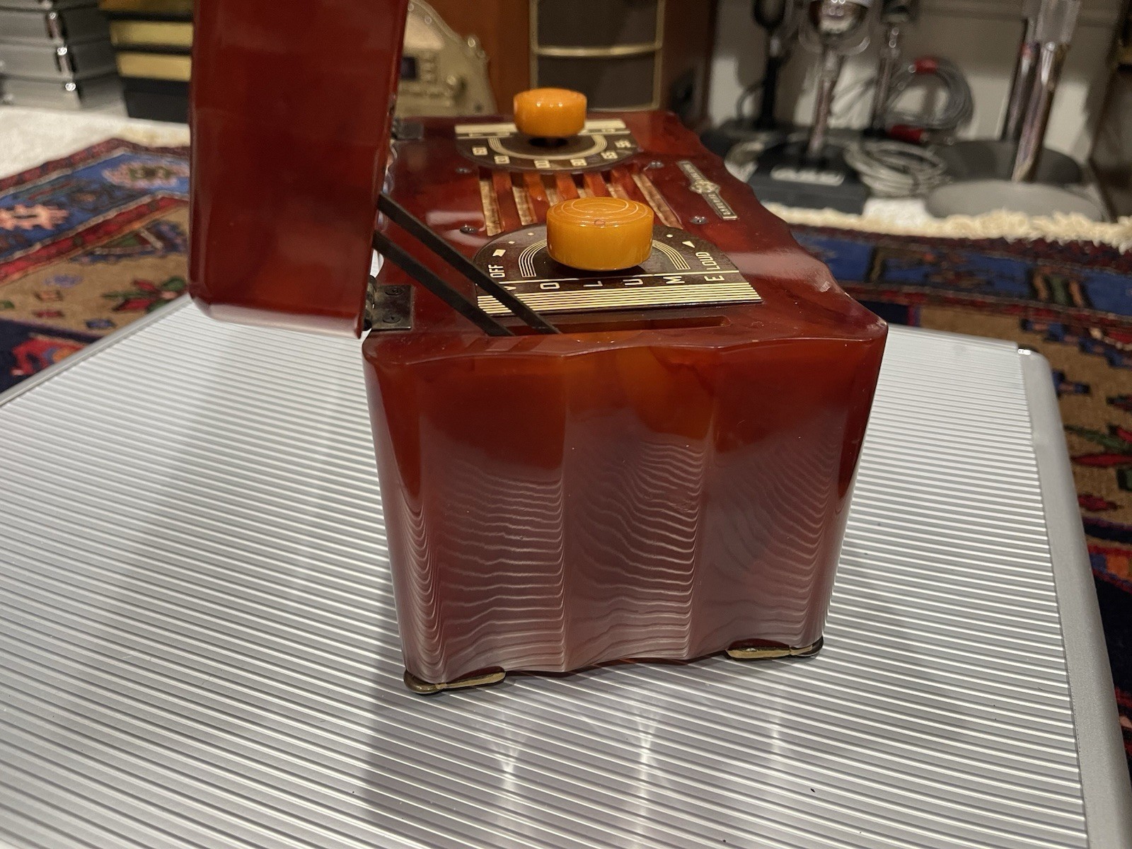 Antique Catalin General Electric L-622, Tube Radio, “ Jewel Box” Style