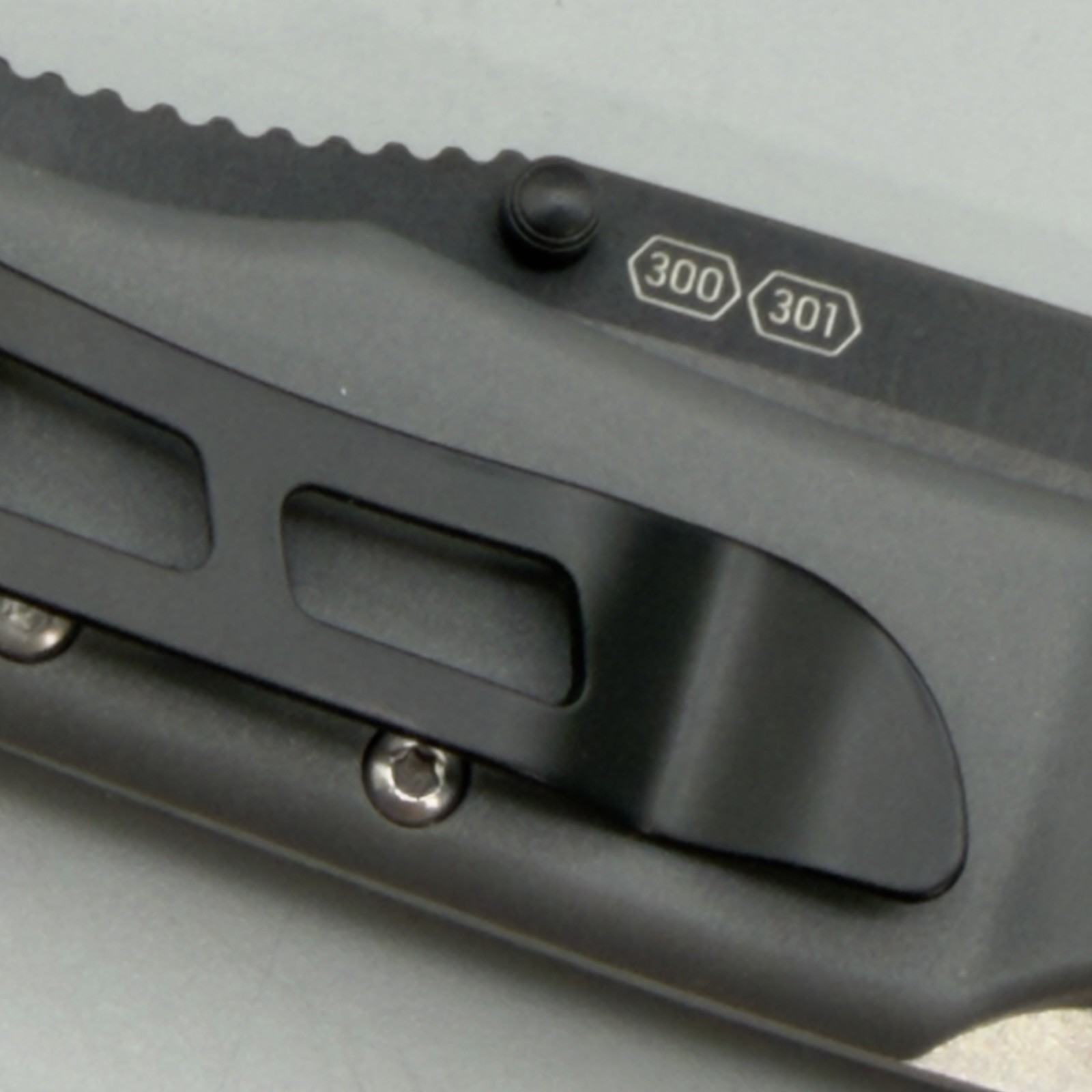 NEW RMEF Outdoor Edge Knife Set NIB Never Used Extra Blade