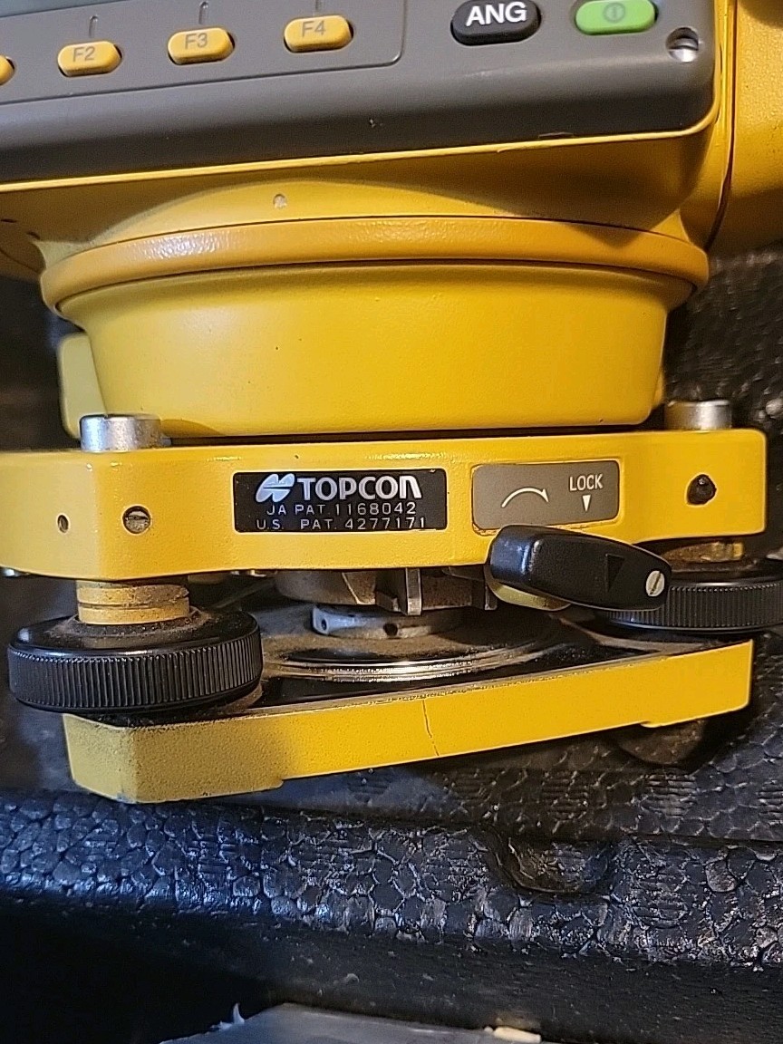 Topcon GTS-312 Total Station - FOR PARTS OR REPAIR
