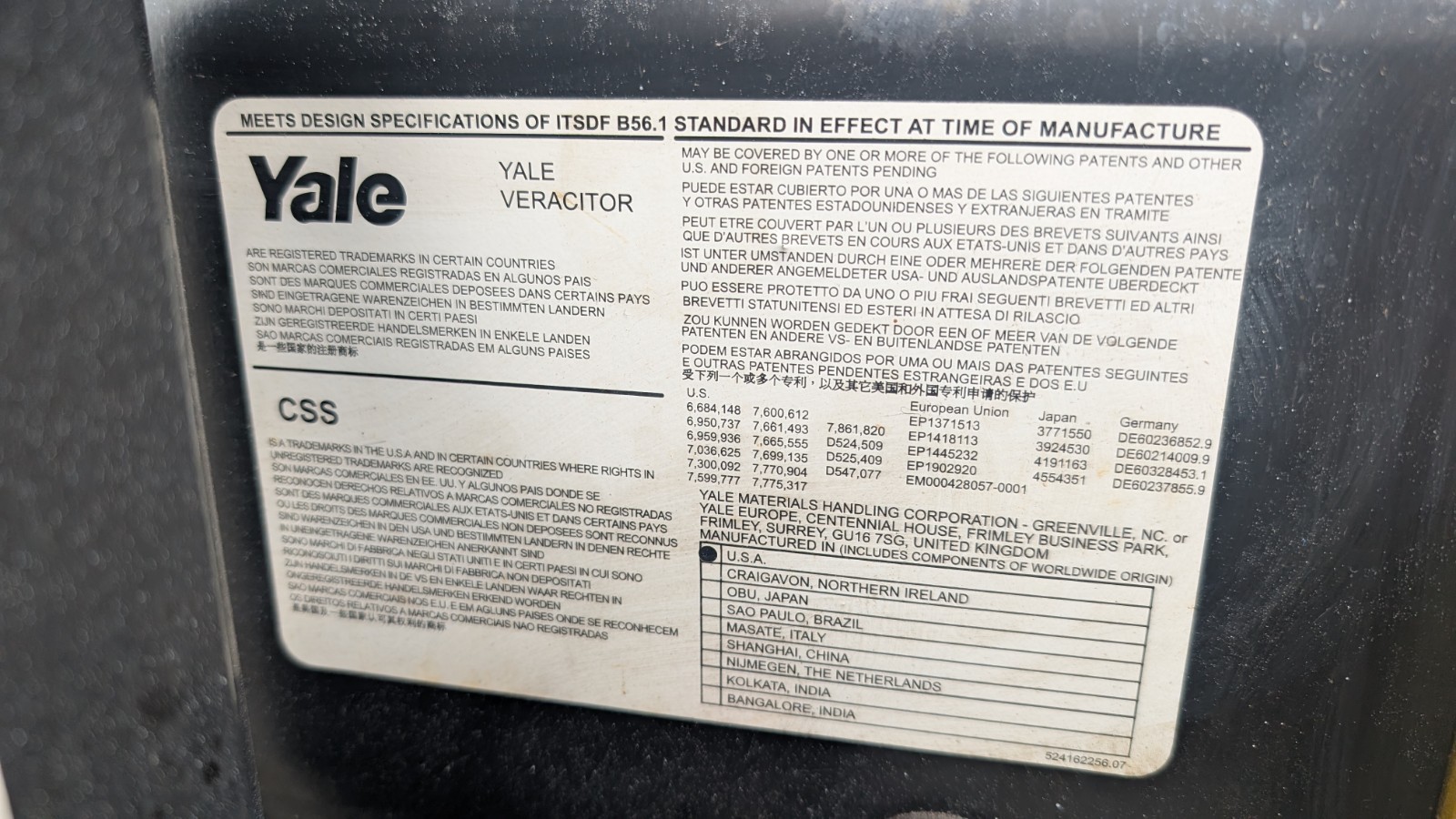 Yale 36V Electric Forklift, 3000# Capacity, Triple Stage Mast, ERP030VTN36TE082