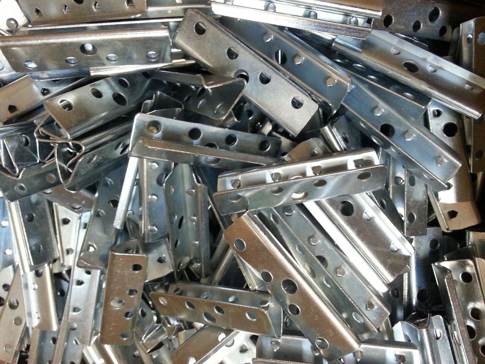 40pcs Upholstery 2" wide Clips for Rubber or Elasbelt Webbing (Made in USA)