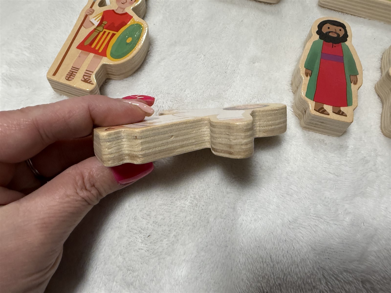 HALLMARK JESUS LIVES WOOD PLAY SET 11 PIECE WITH BIBLE STORY BOOKLET