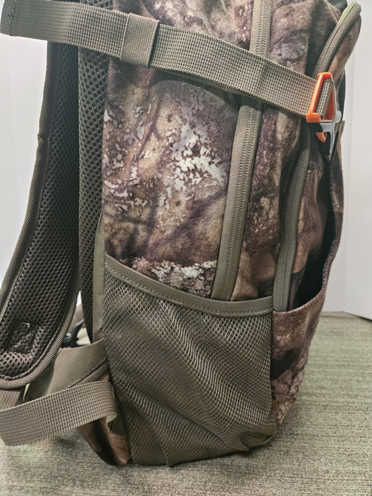 Realtree Edge "Timber Hawk" Camouflage Hunting Daypack 29.5L