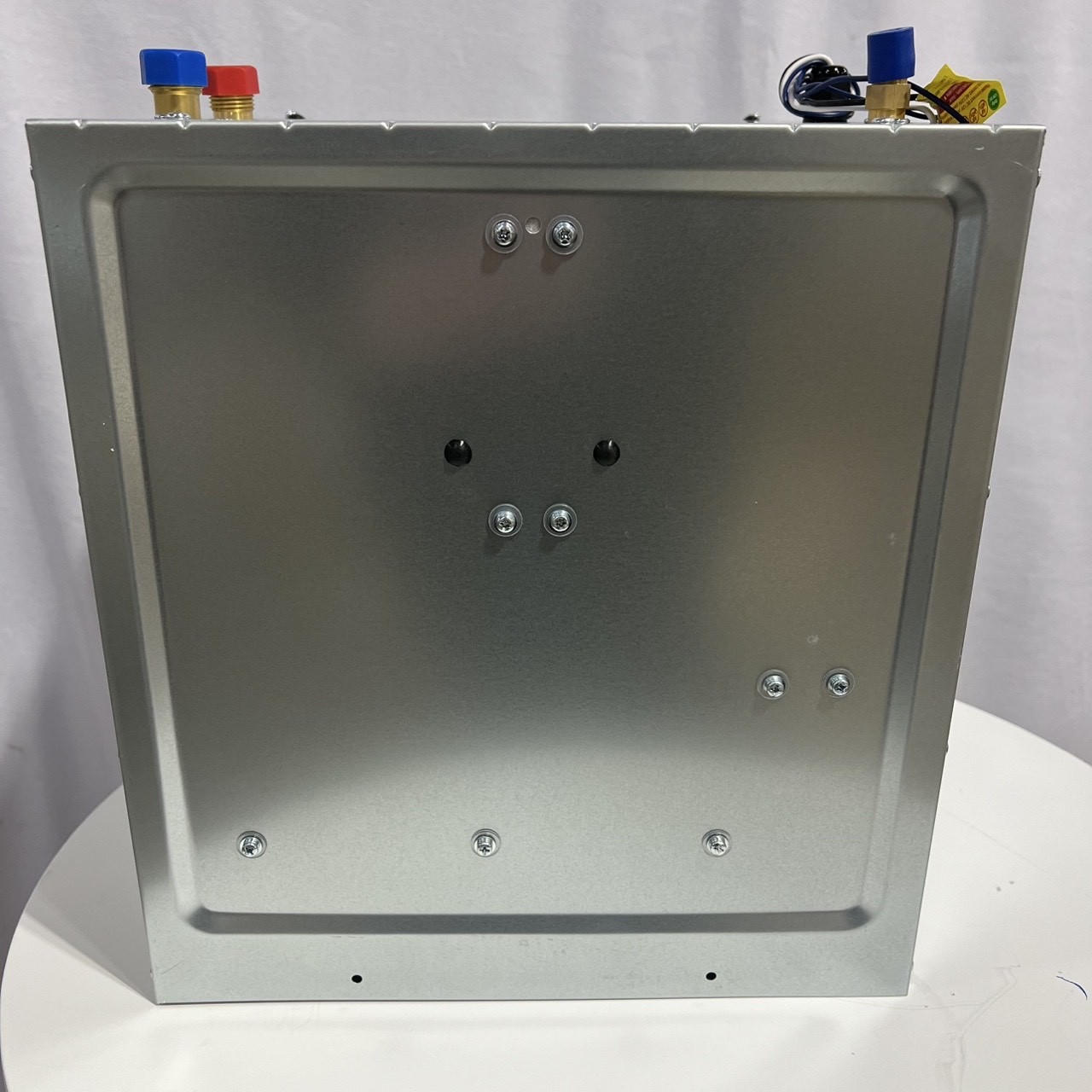 Used- 7L RV Tankless Water Heater 2.5 GPM 48,000 BTU Instant Hot w/ 18"x18" door