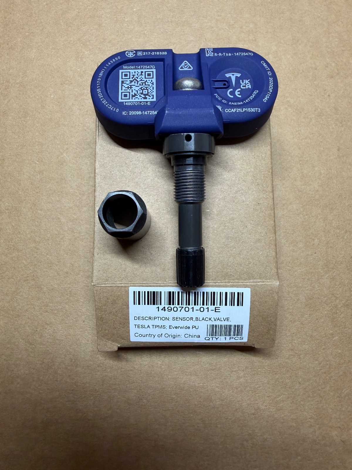 NEW OEM Tesla Model 3 S X Y Bluetooth TPMS Sensor with Black Nut 1490701-01-E