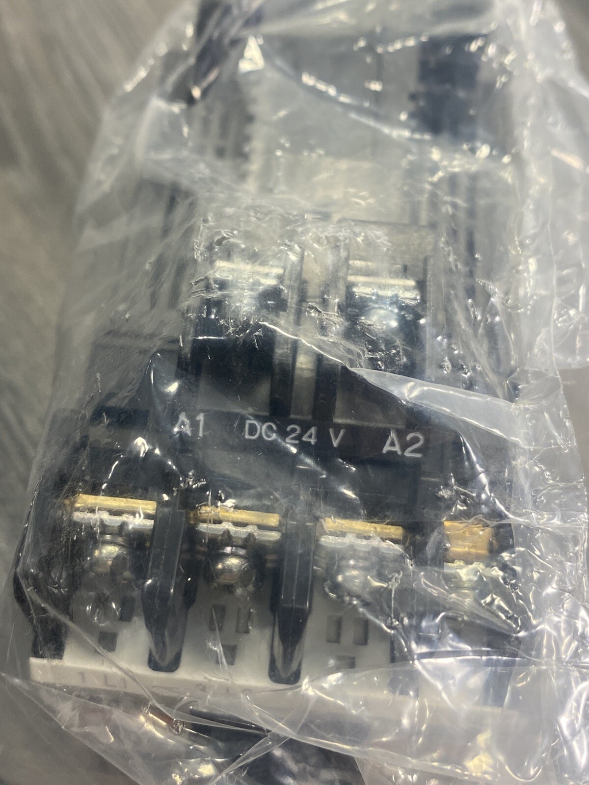 Fuji Electric SC19AG Type SC-4-1/G (19) Magnetic Contactor 24VDC Coil 32A -USA