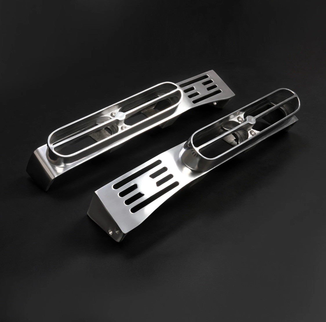 ☑️ Peterbilt 389 388 Front Fender Light Brackets w/Mounting Hardware For