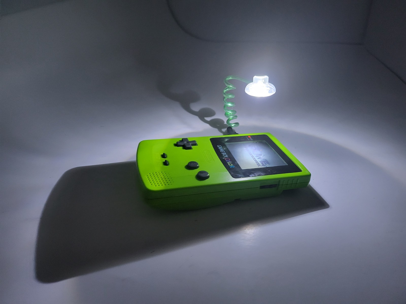 NEW Super Bright LED Worm/Snake Light for Game Boy Color No Batteries Required