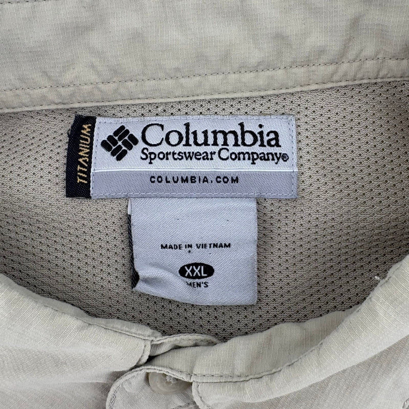 Columbia Titanium Long Sleeve Button Up Shirt Men's XXL Tan Fishing Outdoor