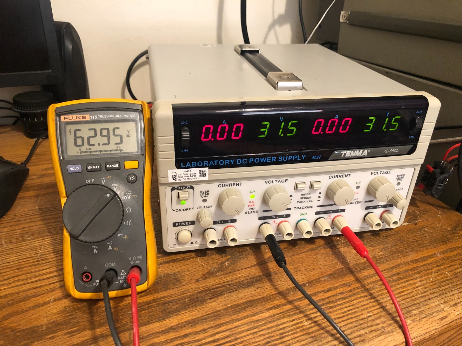 Working Tenma Quad Output Independent Linear Regulated DC Power Supply