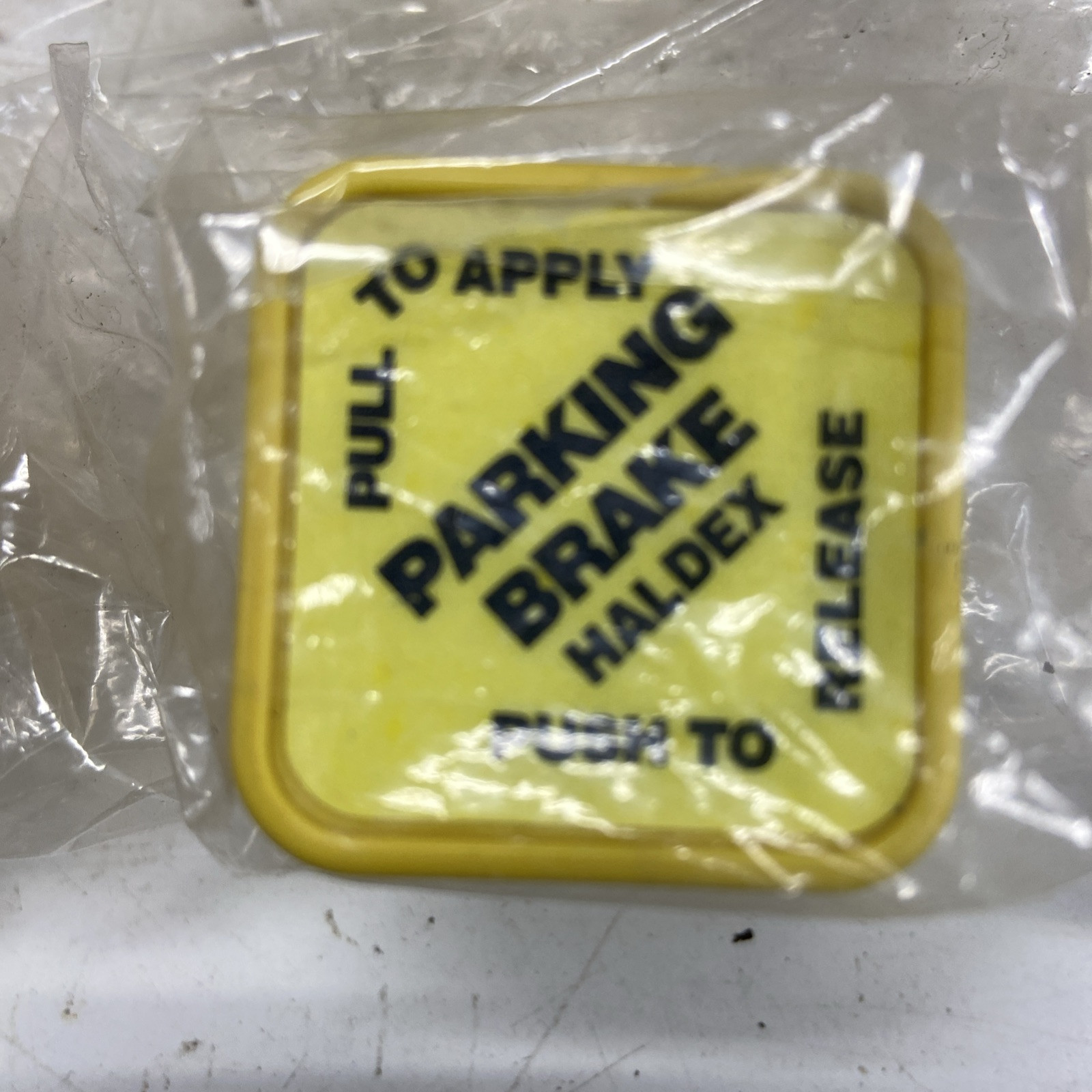 NOS Meritor Haldex TDA RKN20904 Meritor AIR Brake Knobs Lot Of 8 Pieces