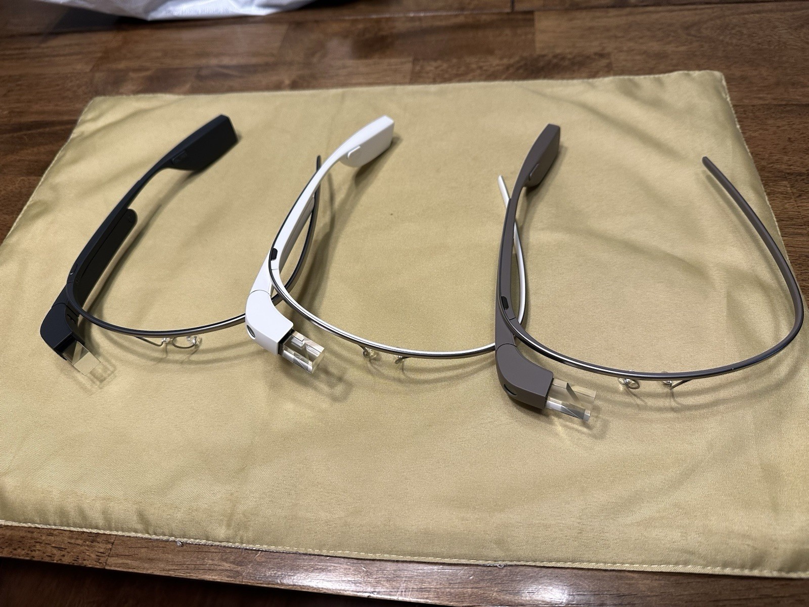 3 COLOR SETS OF GOOGLE GLASS EXPLORER EDITION NEW UNOPENED FULL KIT V3 XE-C